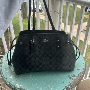 Black coach bag like new condition